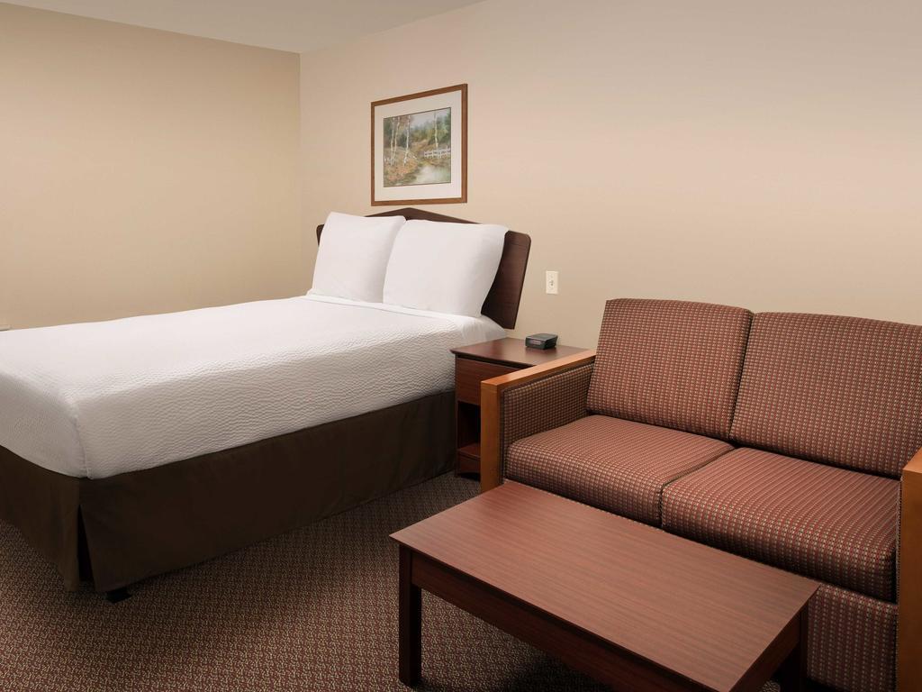 Woodspring Suites Kansas City Mission Merriam ภายนอก รูปภาพ